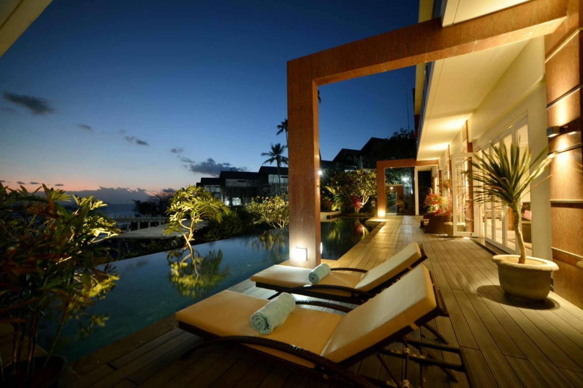 Rajavilla Lombok Resort Senggigi Exteriör bild