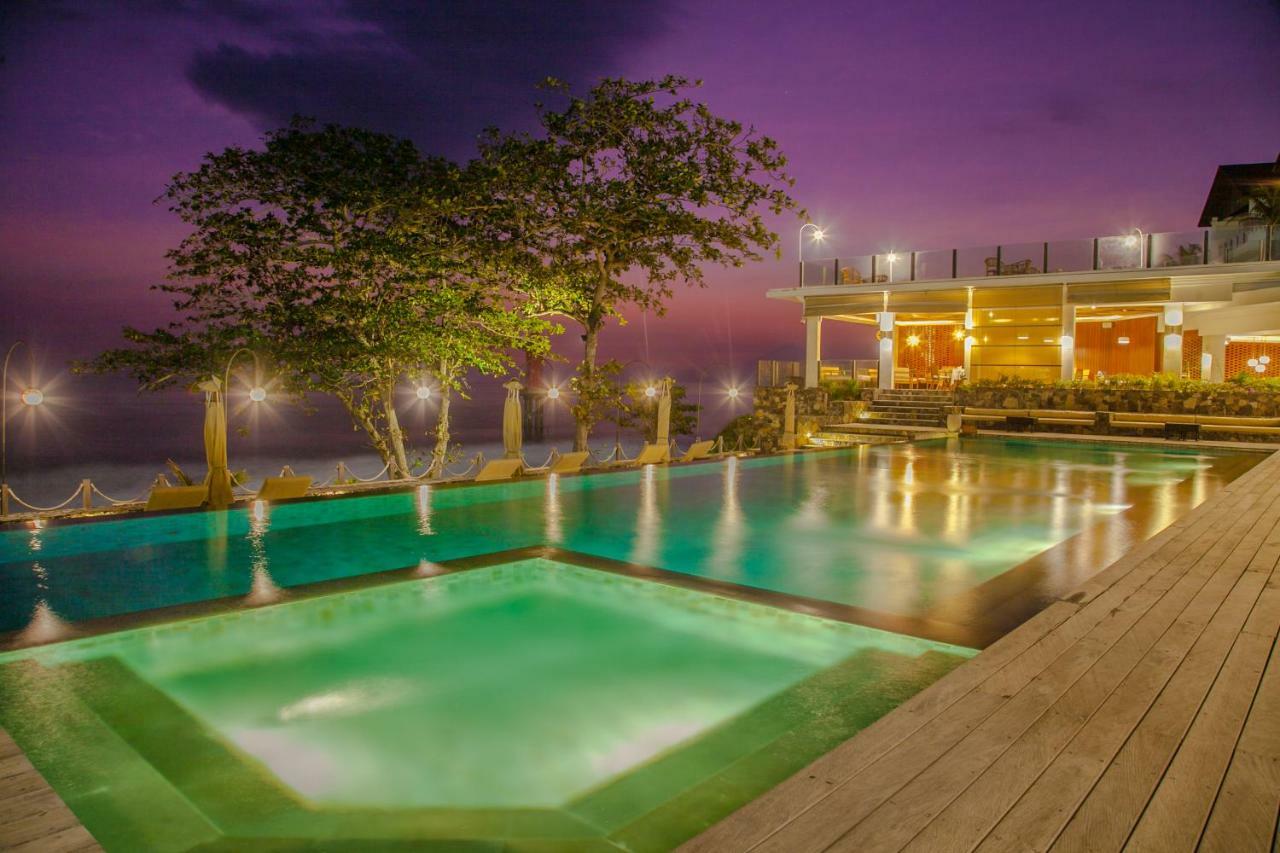 Rajavilla Lombok Resort Senggigi Exteriör bild